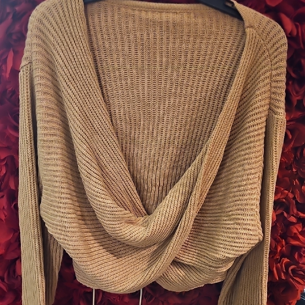 Shein Women's Tan Crop Criss Cross Front Sweater Size 2XL